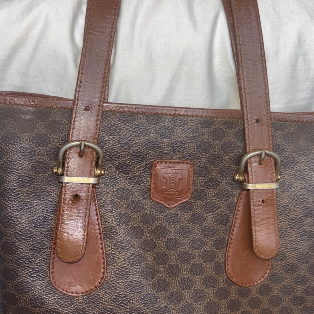 Celine Vintage Macadam Bucket Bag
Leather Brown Gold - Picture 15 of 16